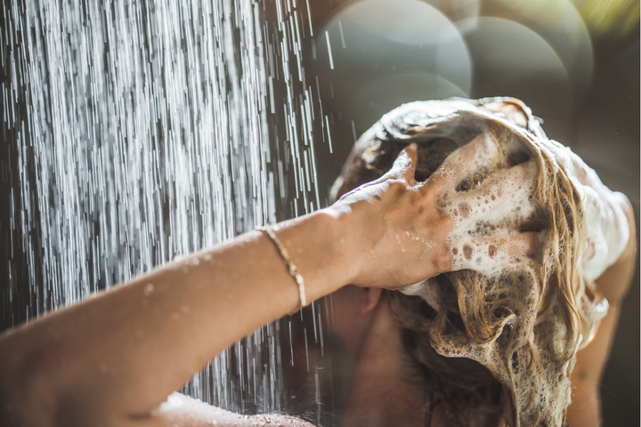 The Complete Guide to Anti-Dandruff Shampoos